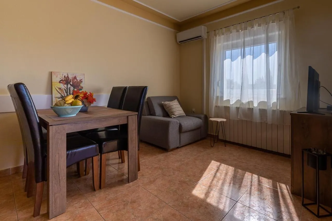 Apartments Bartol Rovigno Croazia